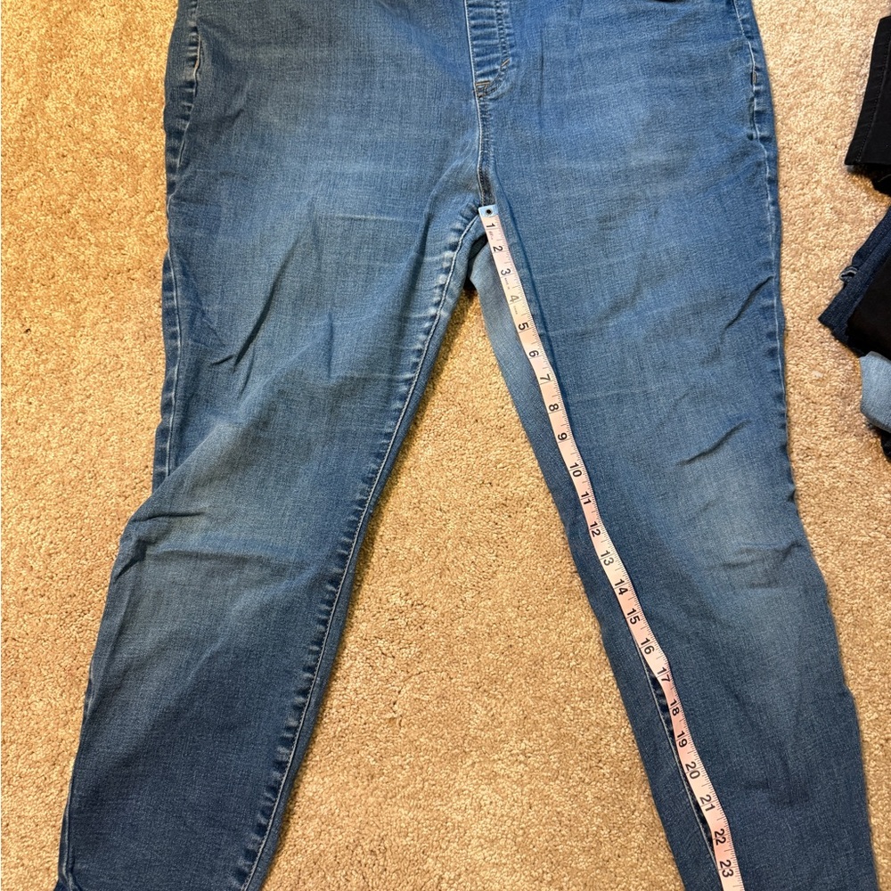 EVRI mid rise Jegging Denim elastic waist 20W